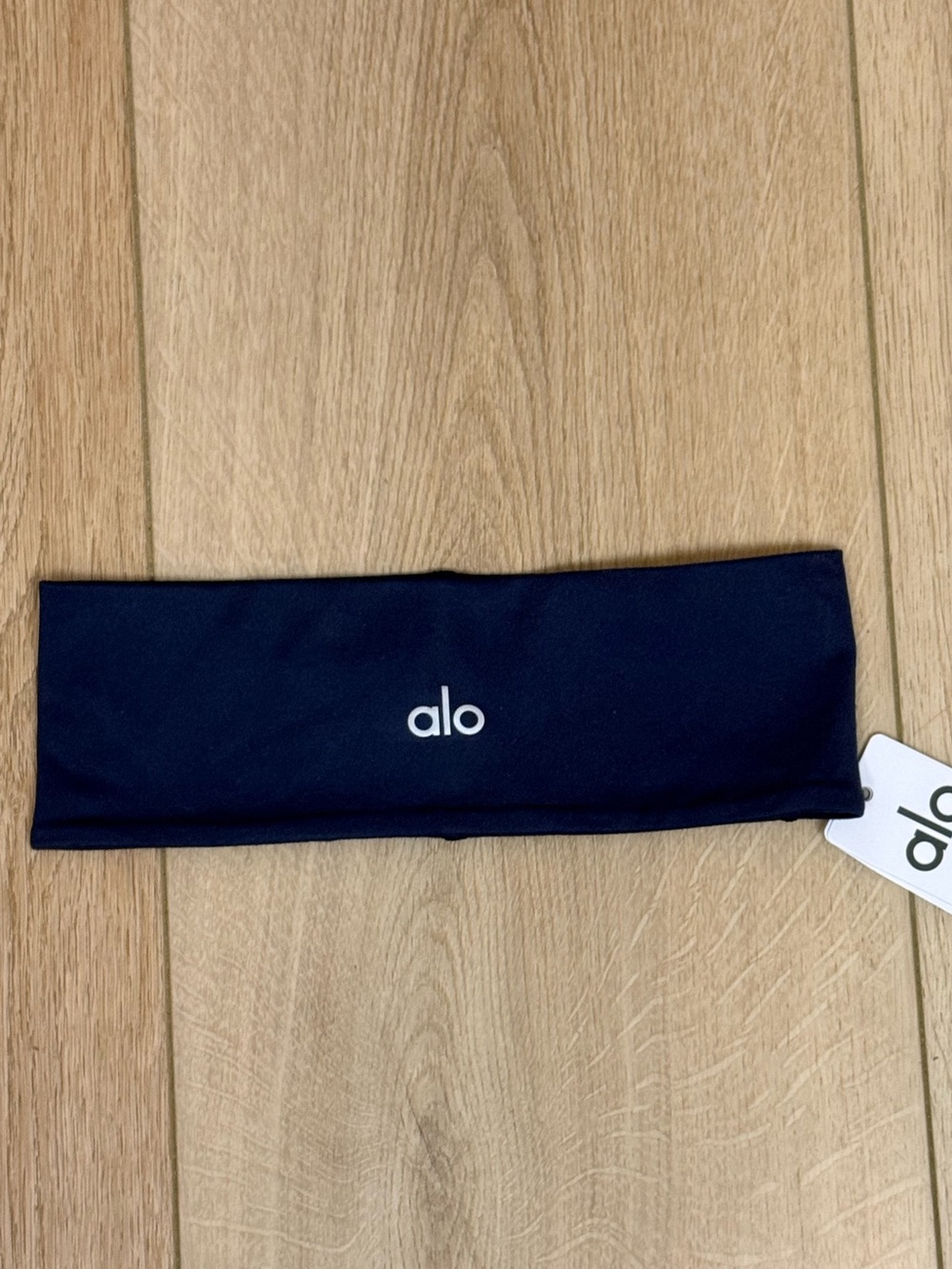 NWT ALO Yoga Performance Conquer Headband in Navy